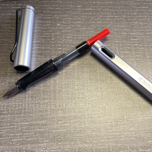 Fountain pen - silver - Picture 1 of 3